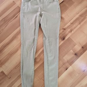 SO low rise women's jeggings size 3. Excellent condition. Stretchy. Tan color